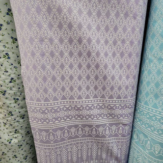 ผ้าคอตตอนทีซี ลายตะขอ ลายไทย ปูเตียงสปา เตียงนวด ผ้าขวางเตียง เดรส ผ้าถุง ชุดไทย เมตร หลา กว้าง 110-115 ซม