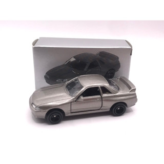 Tomica SKYLINE HISTORY Nissan R-32