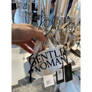 GENTLEWOMAN Tiny Tote กระเป๋าห้อยคอ Signature Tote Accessory ถอดสายได้