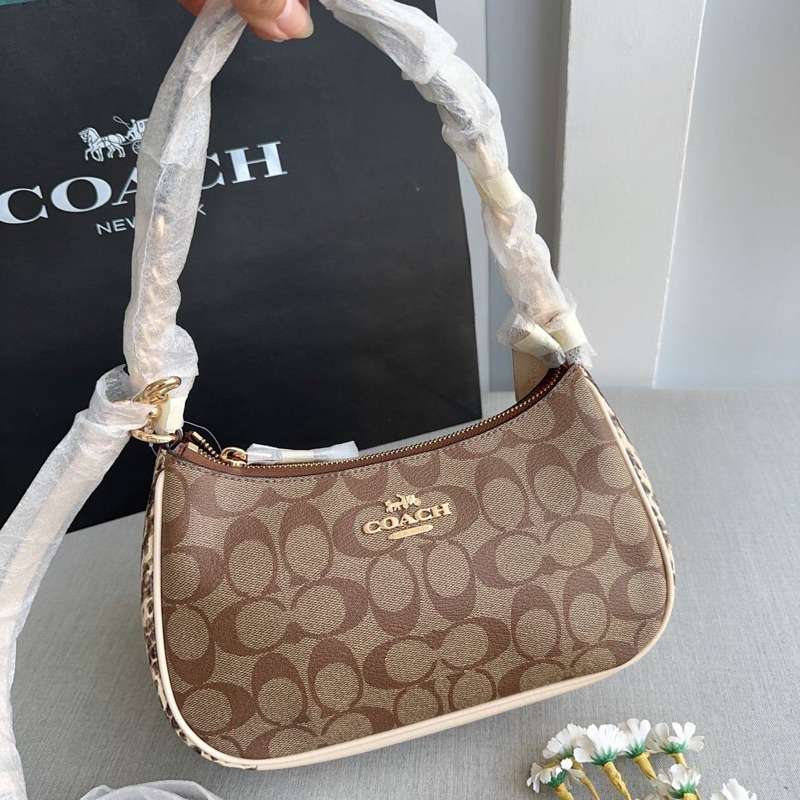 Coach  Teri Shoulder Bag