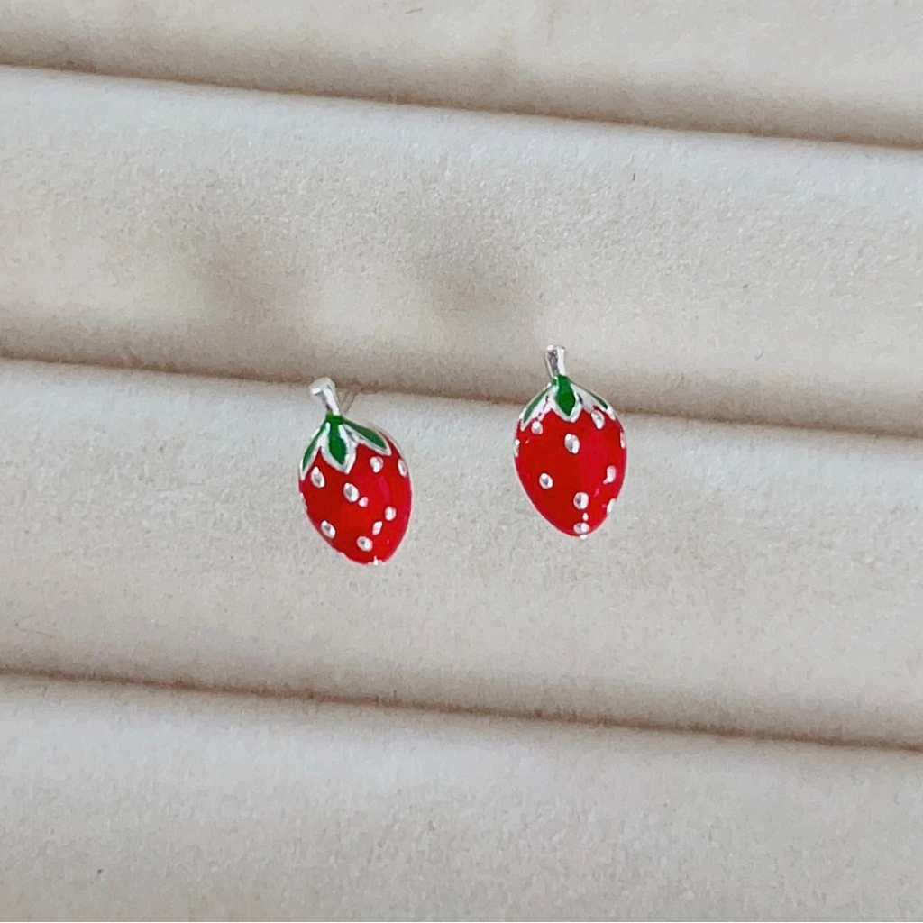251-littlegirl gifts- strawberry stud earrings
