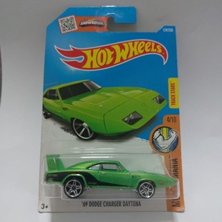 รถเหล็ก Hotwheels 69 DODGE CHARGER DAYTONA สีเขียว (ib40)