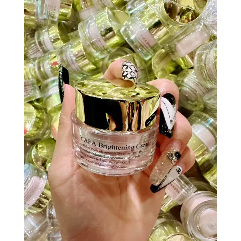 ครีมญาฝ้า ครีมหน้าใส YAFA Brightening Cream (ขายขาดทุน)