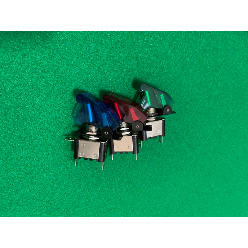 สวิตซ์เครื่องบินเปิด/ปิด12v20A สำหรับรถยนต์ (คละสี2ตัว)