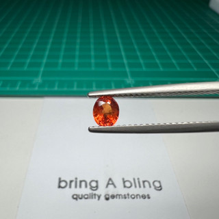 พลอยส้ม (orange sapphire) จากศรีลังกา  น้ำหนัก 0.5 กะรัต (5.0x4.0mm) พลอยธรรมชาติ