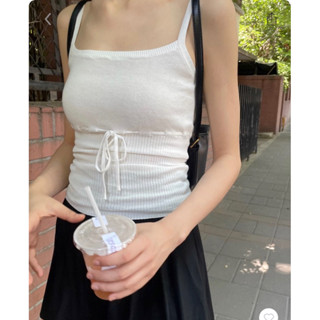 (พร้อมส่ง ขาว 1 white ready to ship) Brandy Melville Aly Tank (White / Black)