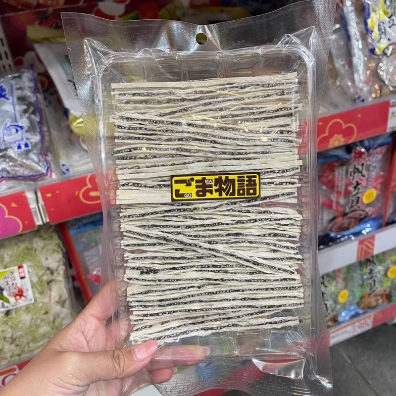 ‼️ของหิ้วใหม่จากญี่ปุ่น‼️ปลาเส้นทาโร่สอดไส้งาดำ ของฝากสุดฮิตใครมาก็ต้องซื้อ thumbnail 6