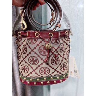 มาใหม่แบบใหม่ค่ะ สีสวยมาก มีหมุดด้วย เก๋เท่ห์ๆ💥👜NEW TORY BURCH T MONOGRAM STUDDED BUCKET BAG