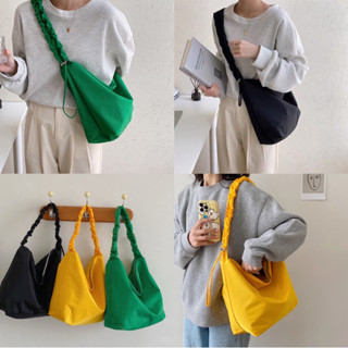 #พร้อมส่ง กระเป๋าสะพายข้าง Conver Bag 180.-🌱