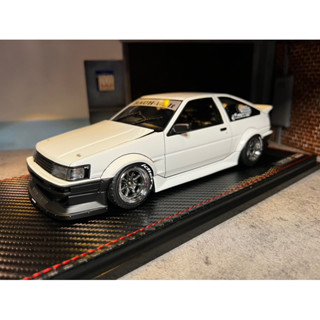 Ignition Model [IG2968] 1:18 RWB AE86 White/Black With 4A-G Engine Silver