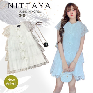 NITTAYA: เดรสขาวระบายลูกไม่เป็นชั้นๆๆแต่งด้วยโบว์(*สอบถามสต๊อกก่อนกดสั่งน๊า)