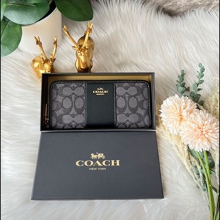 Coach กระเป๋าสตางค์ใบยาวสีดำ  มาพร้อมกล่อง