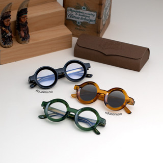 แว่นตา『 𝗕𝗹𝘂𝗲 + 𝗔𝘂𝘁𝗼 𝗟𝗲𝗻𝘀 』  Model : 5344 Size : 40 mm.