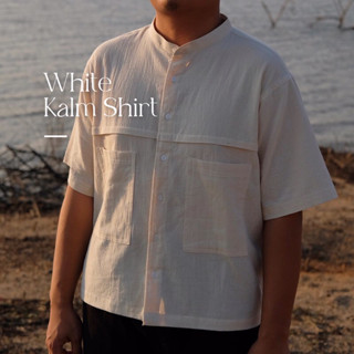 White Kalm Shirt เสื้อผ้าฝ้ายคอจีน Unisex (ks02)