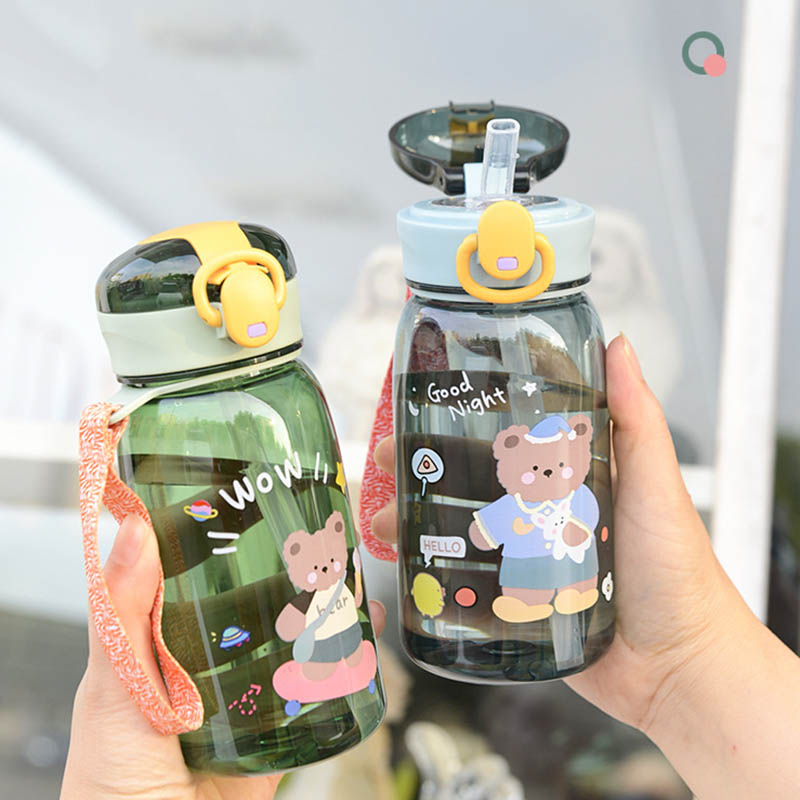 * พร้อมส่ง * ขวดน้ำสำหรับเด็กแบบใส ขวดน้ำขนาด 350 ml ขวดน้ำสำหรับพกพา แถมฟรีสติ๊กเกอร์  สุดน่ารัก พร้อมสายคล้องมือ