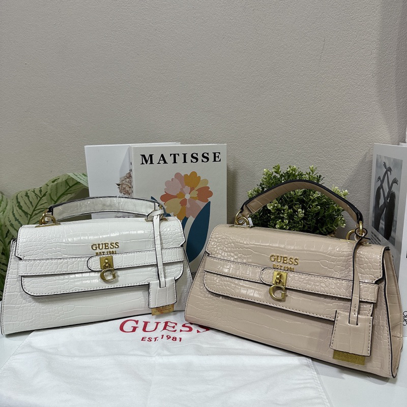 กระเป๋าถือมีสะพายยาว guess ดูไฮ สไตล์ k รุ่นขายดี รีบตำก่อนหมด