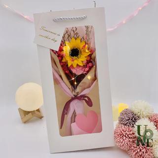 UoneHome พร้อมส่ง♥ H049 ช่อดอกไม้แห้ง ดอกไม้สบู่หอม ชุดของขวัญดอกไม้ มีไฟLED พร้อมการ์ด ให้แฟนให้เพื่อน ของขวัญวาเลนไทน์