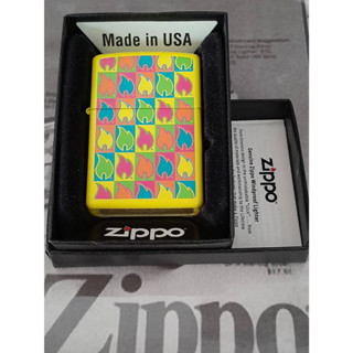 Zippo 28954 boxed flames สีเหลือง  ลายแบบสกรีน  ของใหม่ไม่ผ่านการใช้งาน  ปี2015  มาพร้อมกล่อง รับประกันของแท้