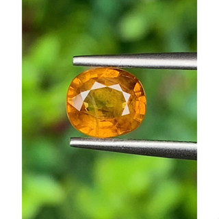 พลอย บุษราคัม yellow sapphire 1.12 กะรัต (Cts.) พลอยแท้ อัญมณีมงคลประจําวันเกิด เครื่องประดับพลอย