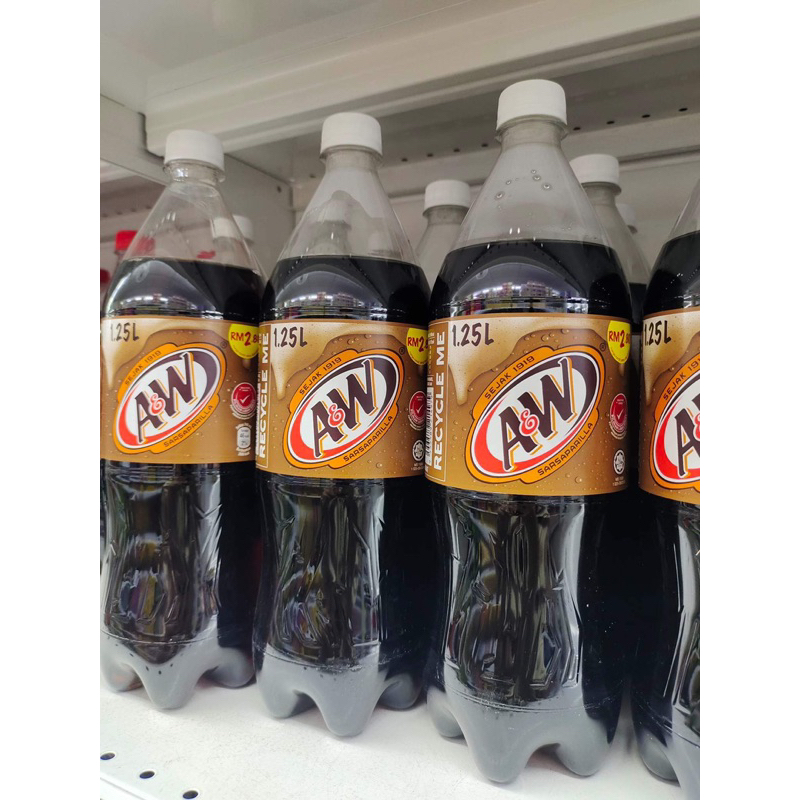 น้ำอัดลม สินค้ามีพร้อมส่ง A&W และ Sarsi  เป็นน้ำ Root Beer Sarsaparilla (1.25L) น้ำอัดลม