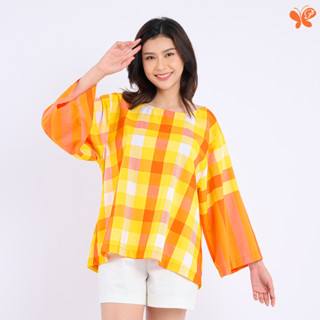 Woman Oversized Iris Top เสื้อโอเวอร์ไซส์ทรงหลวม สีสันสดใสจากผ้าทอลายผ้าขาวม้าไทย ดีเทลเรียบแมทช์ง่ายสวมใส่สบาย