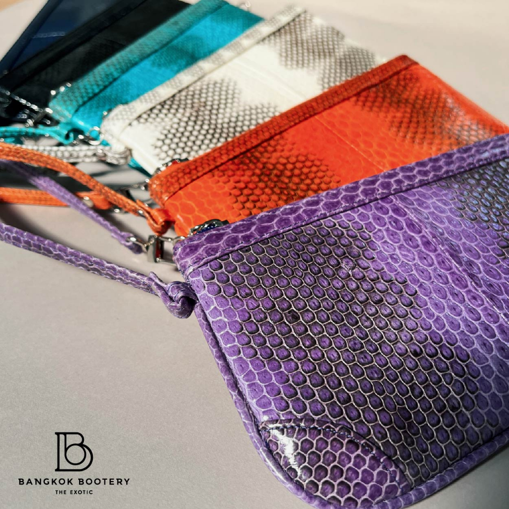 Bangkok Bootery กระเป๋าพกพา Baby Wallet หนัง sea snake พร้อมสายคล้องมือ ขนาด 19 cm.