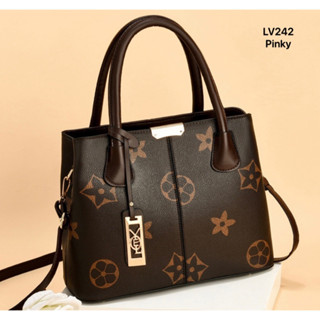 LV242 กระเป๋าถือและสะพาย งานหนัง pu สวยมาก หนังดี