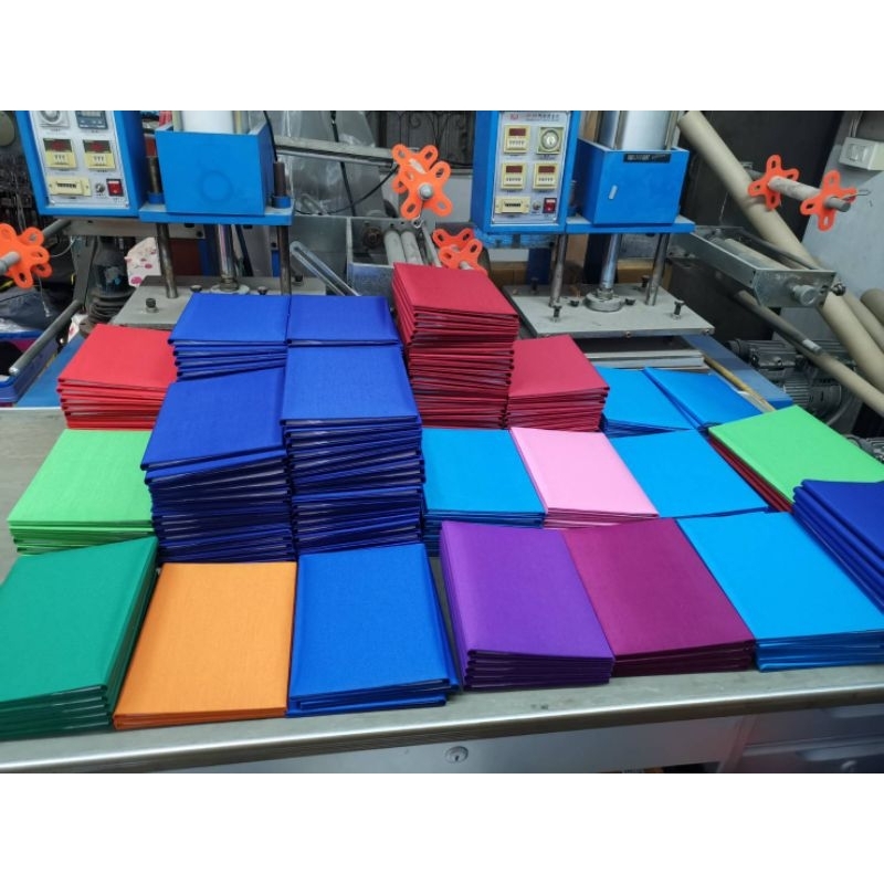 A5 ปกประกาศนียบัตร ผ้าไหมเทียม ขนาดใส่กระดาษA5 ( ปกเรียบไม่ทำโลโก้ )