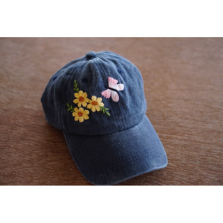 🌻🦋หมวกแก๊ปยีนส์ปักทานตะวันผีเสื้อ 🌻🦋