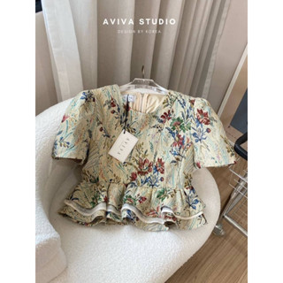 Aviva studio 🌿🌸เสื้อเเขนสั้นผ้าทอเเต่งระบายเอว