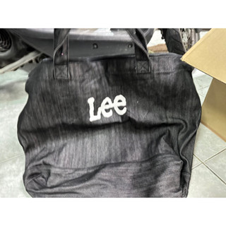 กระเป๋าผ้ายืน lee ใบใหญ่