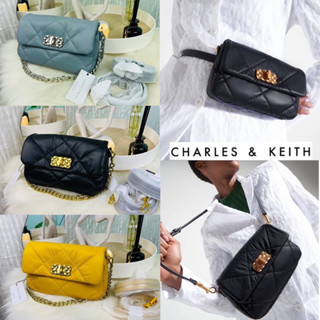 ชอค Puffy Metallic Turn-Lock Crossbody Bag