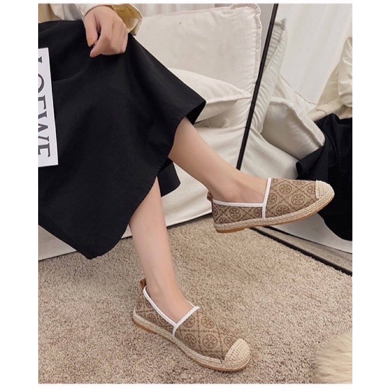 รองเท้าคัทชู tory burch