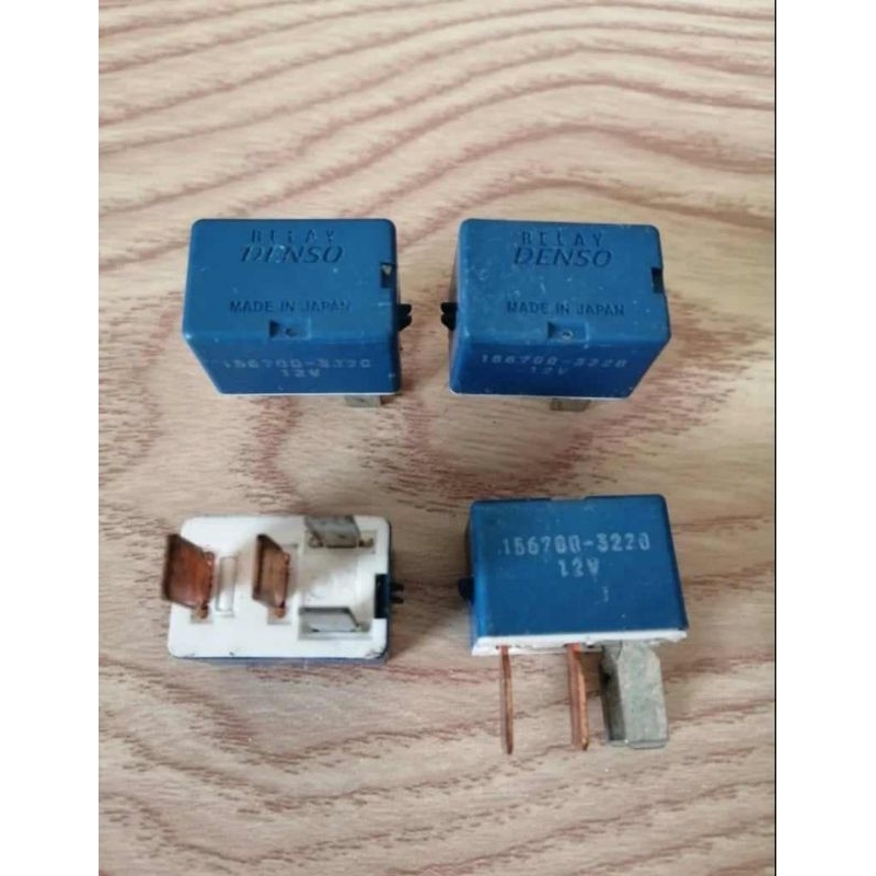 รีเลย์4ขาตัวสั้น12V.ใส่ได้หลายรุ่นโตโยต้าฮอนด้า