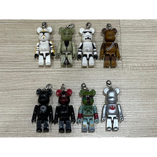 Starwars Bearbrick 70% พวงกุญแจสตาร์วอร์ หมีบริค 70% มือ 2 ขายเหมา 4 ชิ้น มี 2 ชุด