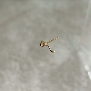 grumpy, crush stud (ราคาต่อข้าง/cost per piece)