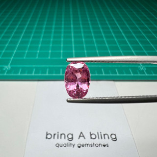 พลอย สปิเนลสีชมพูสด ของพม่า (Burma pink spinel) น้ำหนัก 2.34 ct มีใบเซอร์แล้ว พลอยดิบ