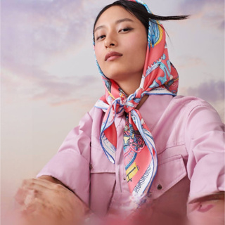 HERMES SILK PRINT SCARF สวยเรียบหรู ผ้าพันคอ ผ้าคลุม ผ้าซาติน Satin silk ปรื้นลายscarf ลายสวยคมชัด แอรืเมส เฮอเมส