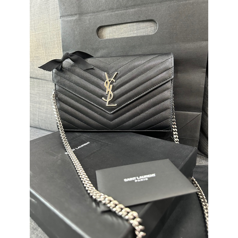 YSL woc9 y18 shw อปก แน่นๆ สภาพ 99%