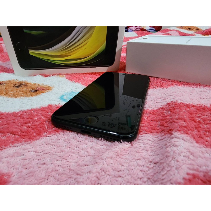 Se 2020 64gb มือสองสภาพดี