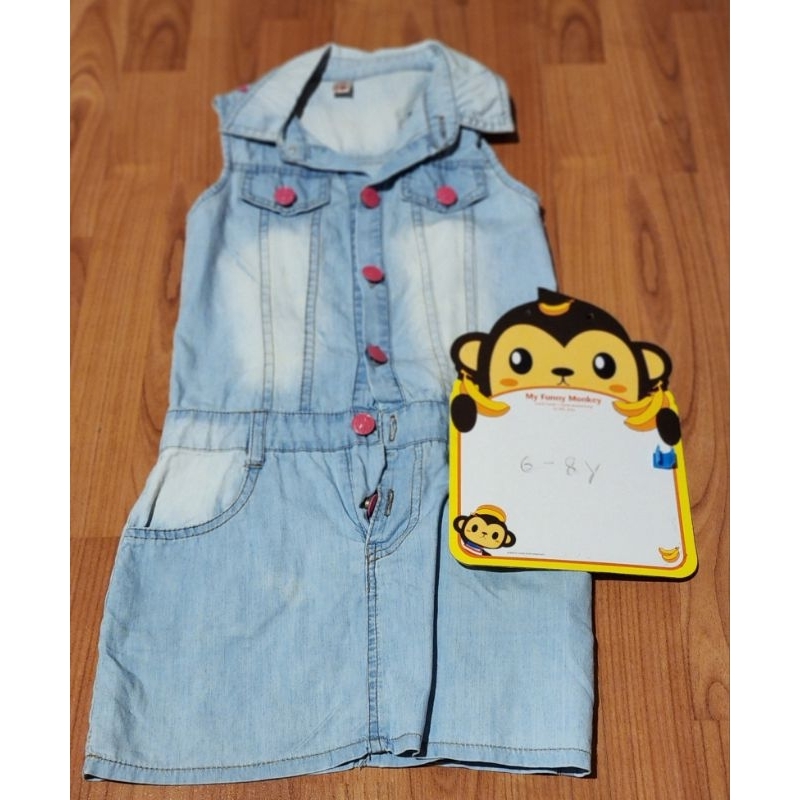 ชุดยีนส์ size 6-8 year