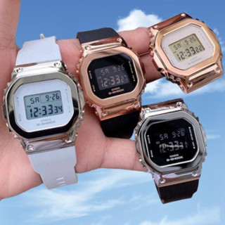 Casio G-SH0CK นาฬิกาจีช็อคผู้หญิง นาฬิกาข้อมือcasio จีช็อคดำทอง ขาวทอง นาฬิกาจีช็อคหญิง/ชาย นาฬิกาคู่รัก แสดงตัวเลขวันที