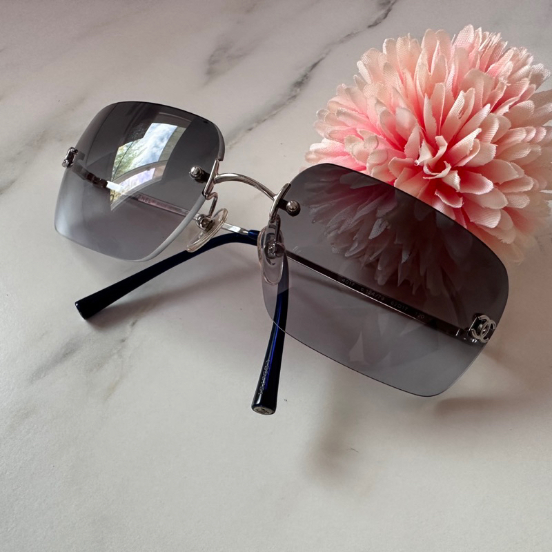 Chanel Vintage Rimless Grey/Blue lens Sunglasses model number 4017  แว่นกันแดด ของแท้ไม่ขายปลอม