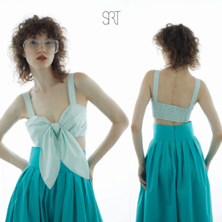 The SRT X10 Bunny Tie Front Crop Top  เสื้อครอปสายเดี่ยวทรงบราสีเขียวมิ้นท์ ดีเทลผูกโบว์กลางอก สม็อคหลัง