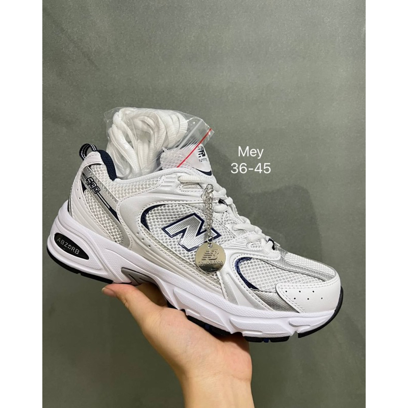 พร้อมส่ง รองเท้าผ้าใบ สินค้าพร้อมส่ง วิ่ง   MR530SG รุ่นฮิต เบามาก ดาราใส่เยอะ