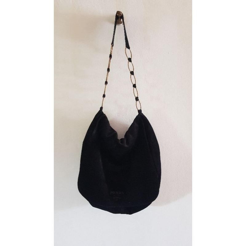 กระเป๋าแบรนด์ prada มือสองของแท้ทรงเก๋