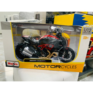 Maisto 1:12 Scale Ducati Diavel Carbon Model Motorbike