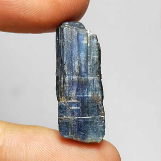 พลอย ก้อน ไคยาไนท์ ดิบ แท้ ธรรมชาติ ( Unheated Natural Rough Kyanite ) หนัก 25.6 กะรัต