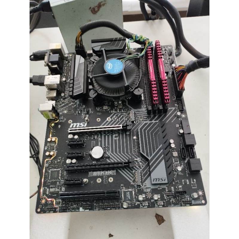 ชุด i3 8100 พร้อมบอร์ดและแรม