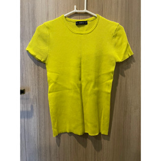 เสื้อ zara เเท้ size m ไหมพรม สีเขียวเหลือง